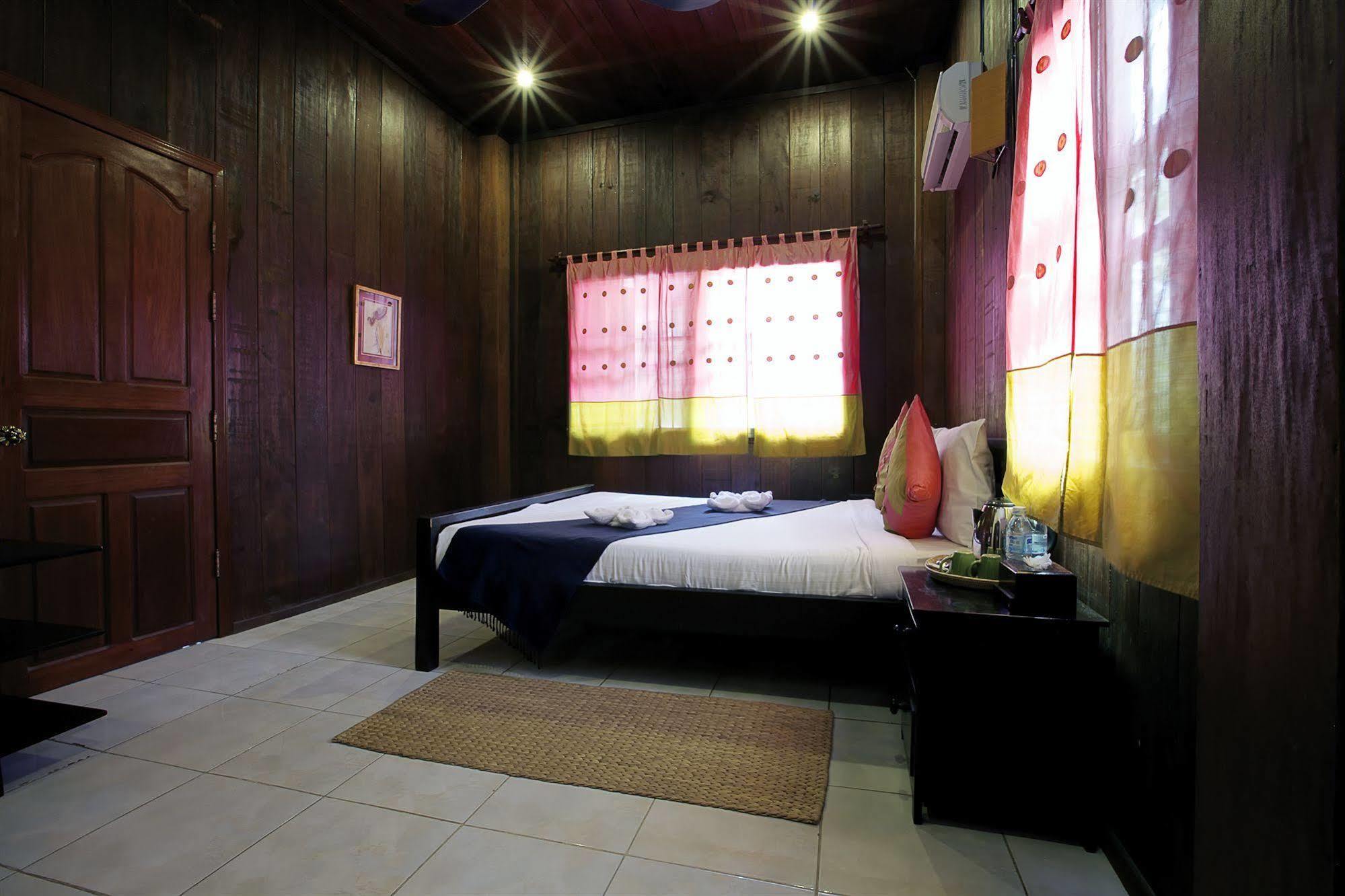 Samatika Villa Boutique Siem Reap Exteriör bild